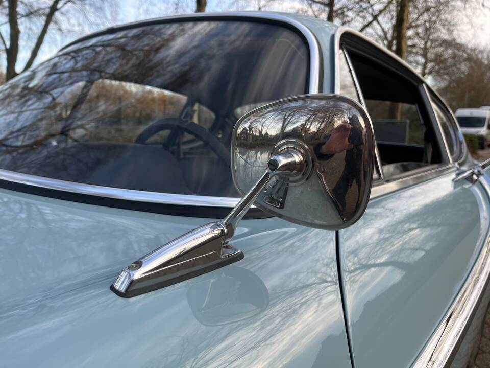 Bild 18/26 von Volvo 1800 S (1966)