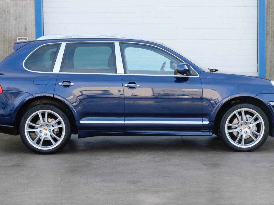 Immagine 11/70 di Porsche Cayenne S (2007)