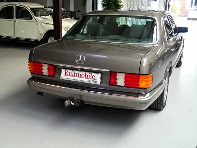Bild 4/20 von Mercedes-Benz 300 SE (1990)