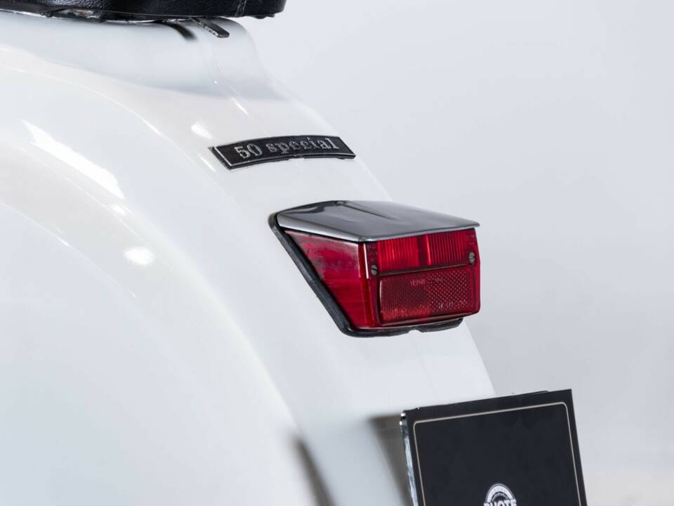 Image 23/50 of Piaggio DUMMY (1978)