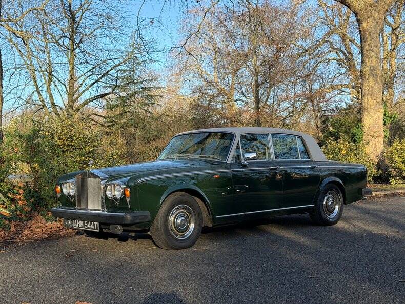Image 32/50 of Rolls-Royce Silver Shadow II (1979)