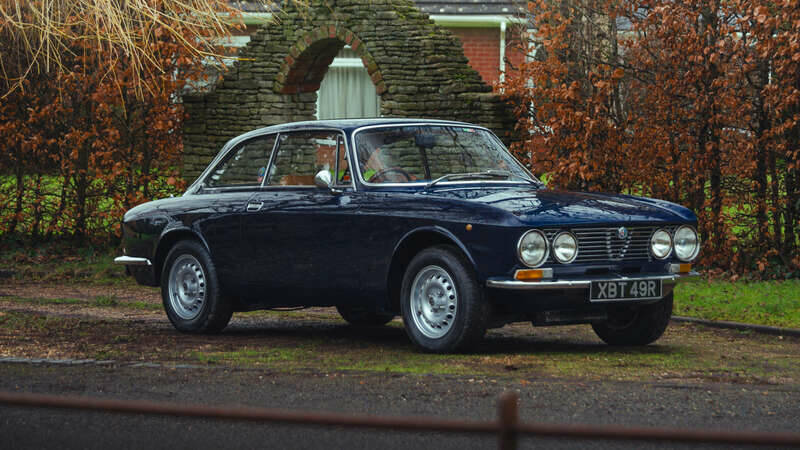 Image 48/50 of Alfa Romeo Giulia 1600 GT Junior (1977)