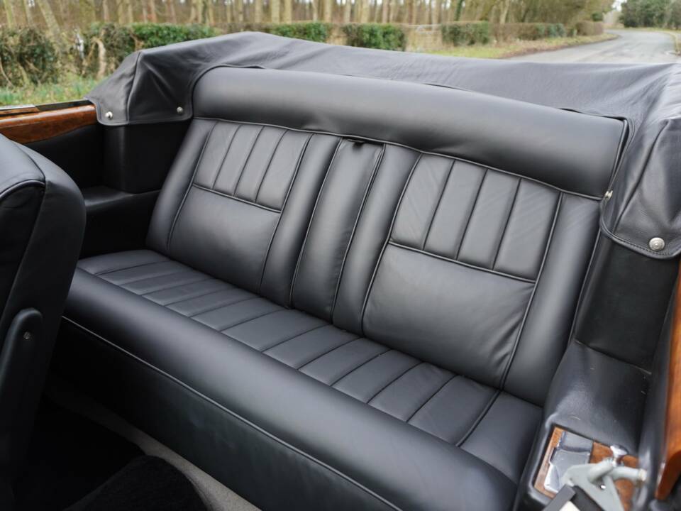 Image 14/20 of Rolls-Royce Corniche I (1971)