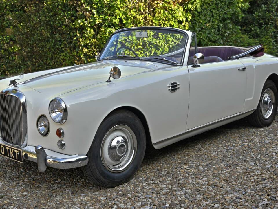 Image 6/38 of Alvis TD 21 (1962)