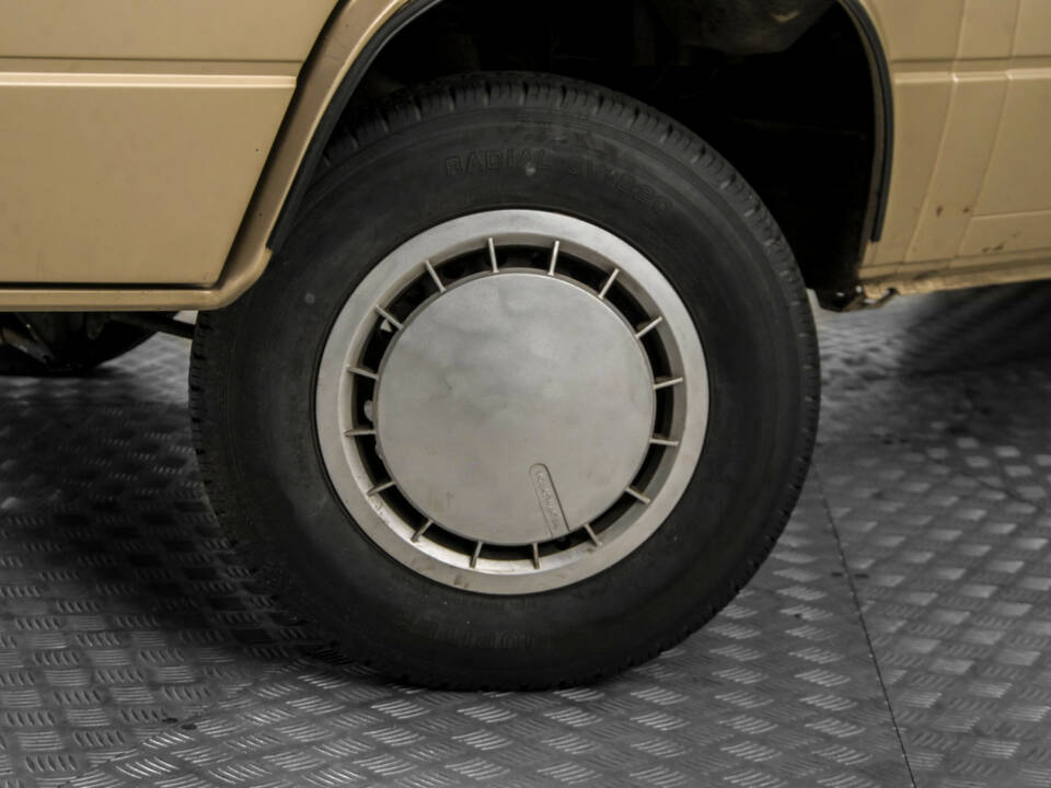 Bild 4/50 von Volkswagen T3 Caravelle GL 1.9 (1986)