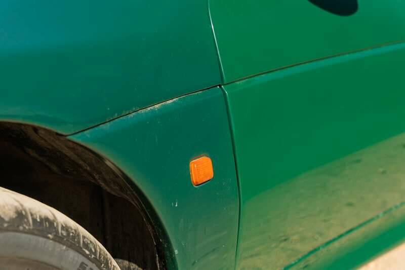Image 24/50 of Lotus Elan (1991)