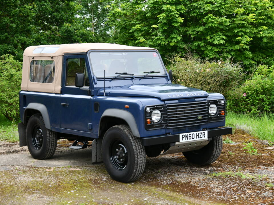 Image 17/18 de Land Rover Defender 90 TD4 (2010)