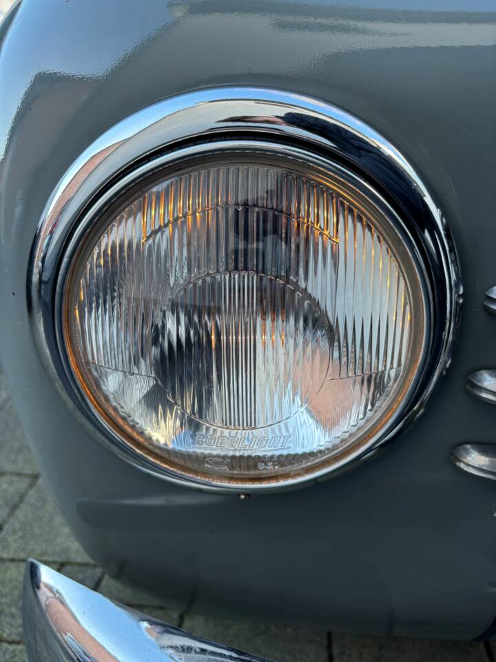 Image 61/133 of Volvo PV 444 (1954)