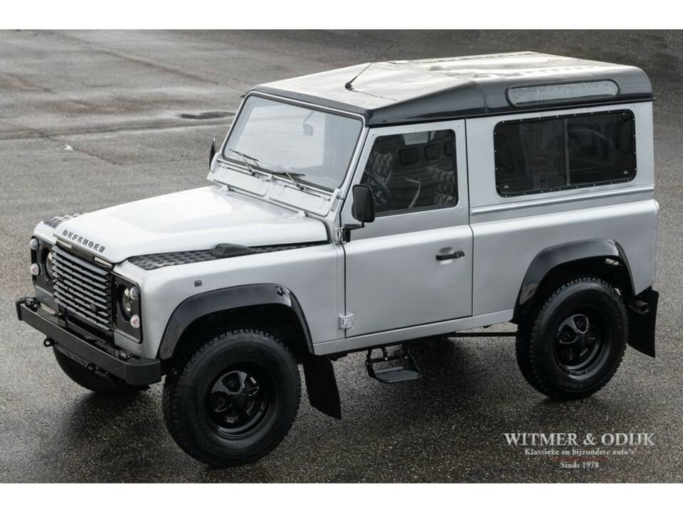 Imagen 1/18 de Land Rover Defender 90 (1996)