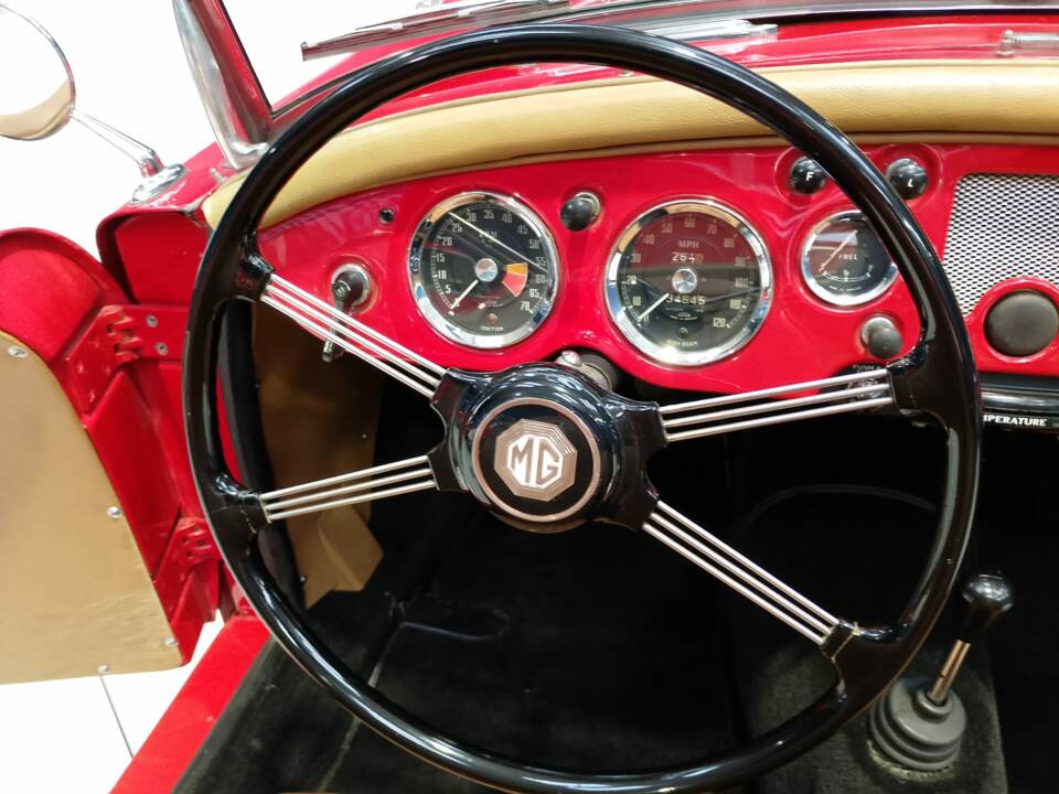 Imagen 29/57 de MG MGA 1600 (1960)