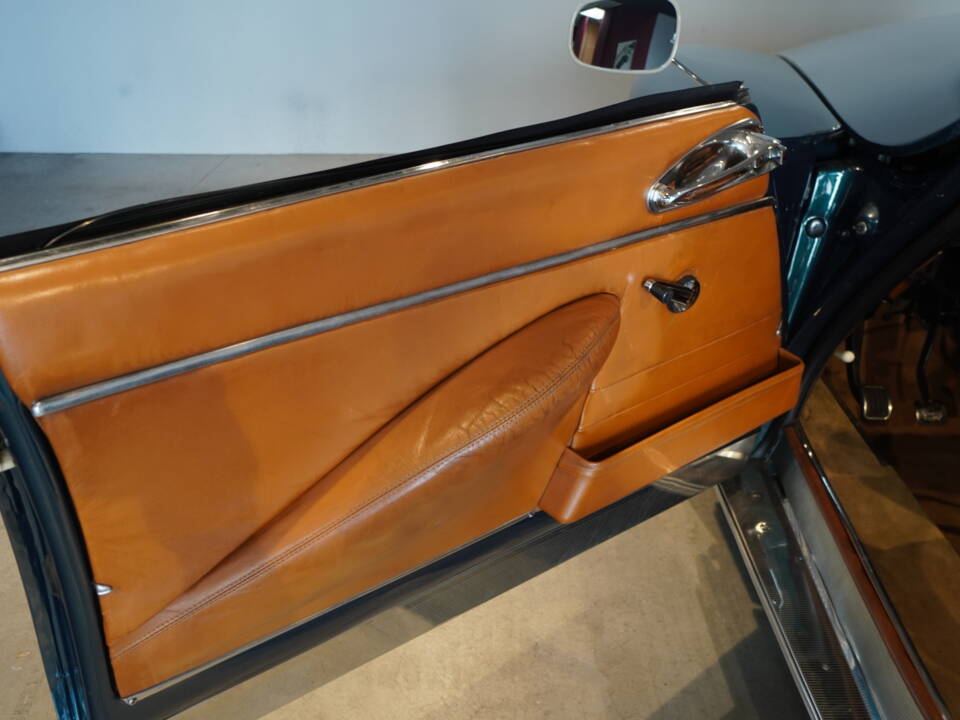 Image 17/21 of Citroën DS 20 (1972)