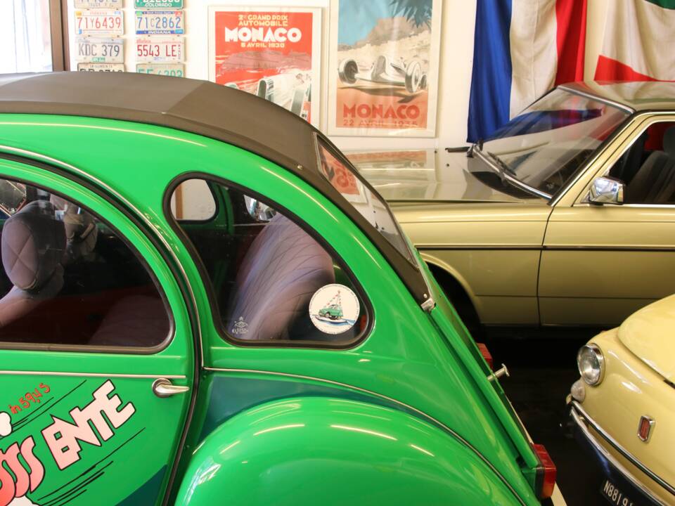 Image 19/35 de Citroën 2 CV 6 (1987)