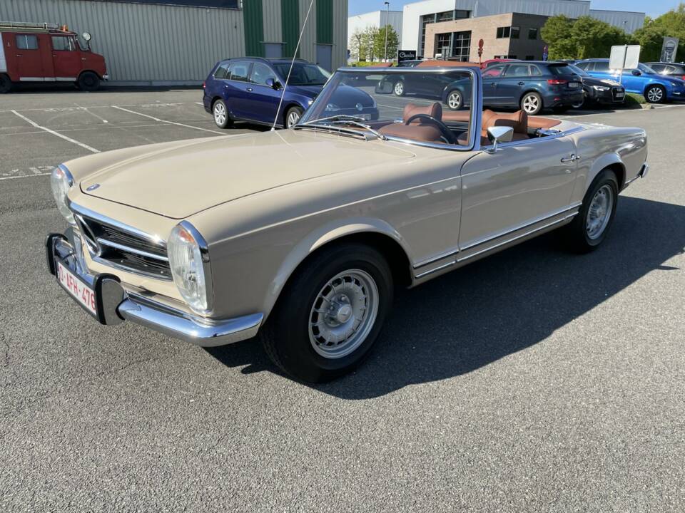 Immagine 9/50 di Mercedes-Benz 280 SL (1969)