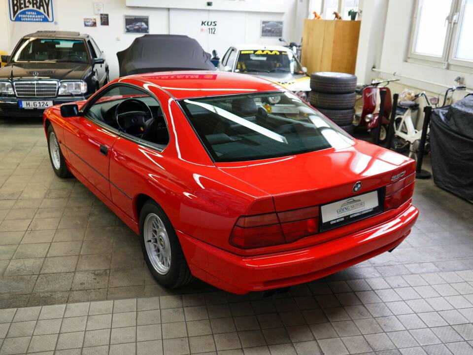 Immagine 11/50 di BMW 850i (1990)