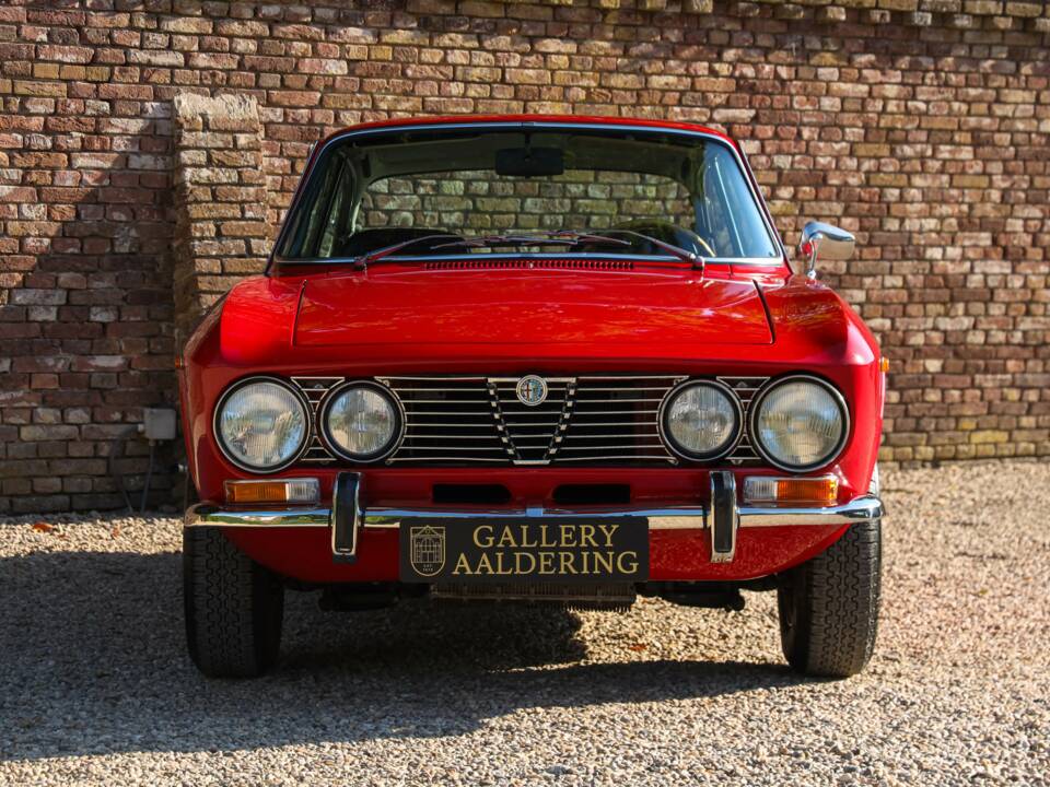 Imagen 5/50 de Alfa Romeo 2000 GT Veloce (1972)
