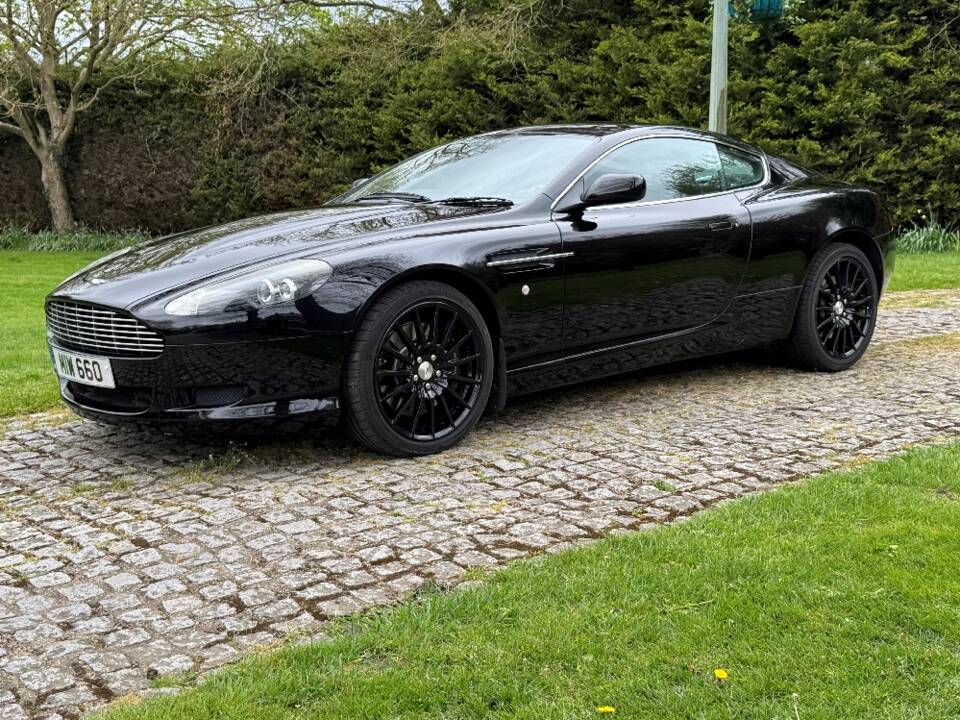 Afbeelding 2/30 van Aston Martin DB 9 (2007)