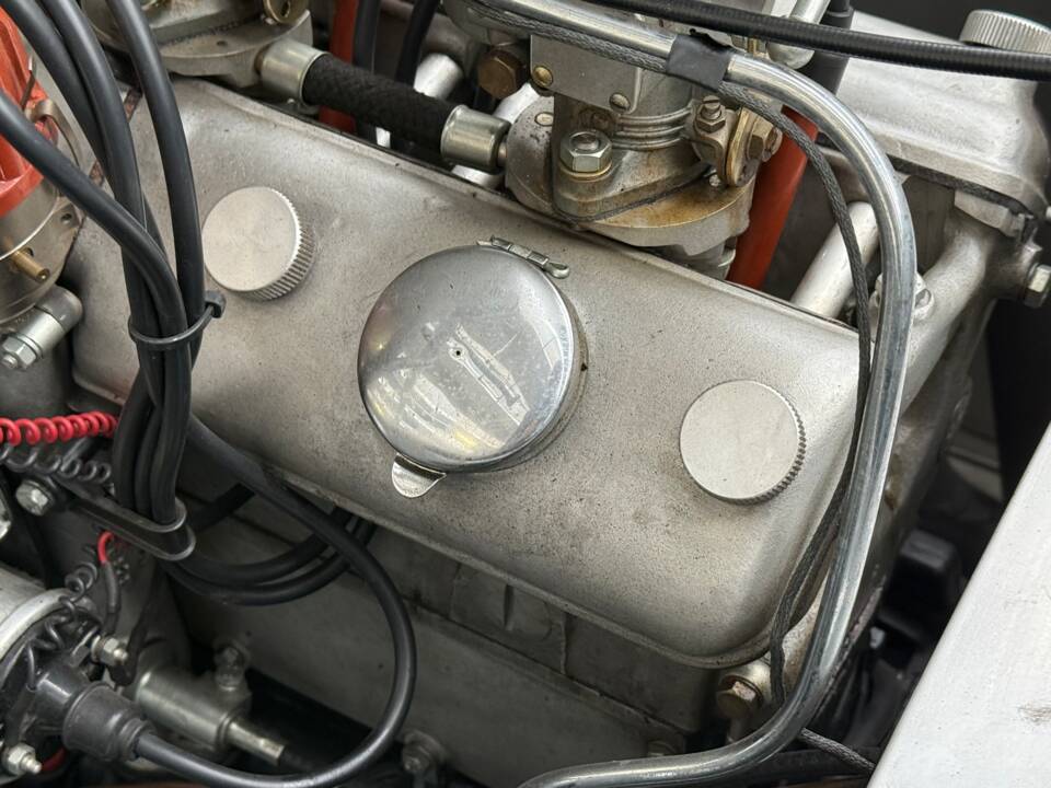 Image 17/24 of Veritas RS (1948)