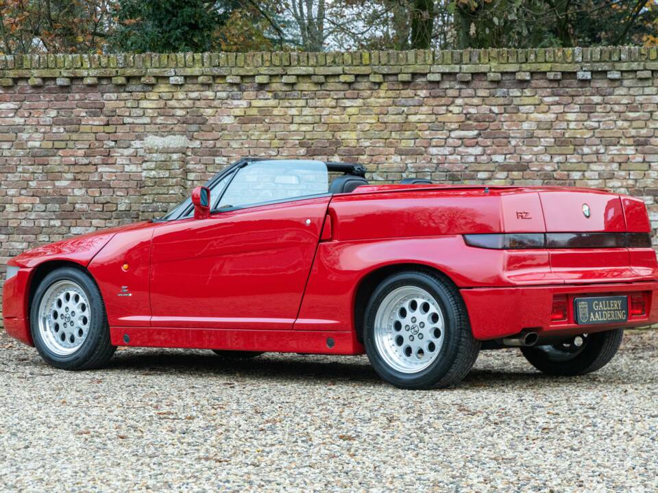 Bild 2/50 von Alfa Romeo RZ (1995)