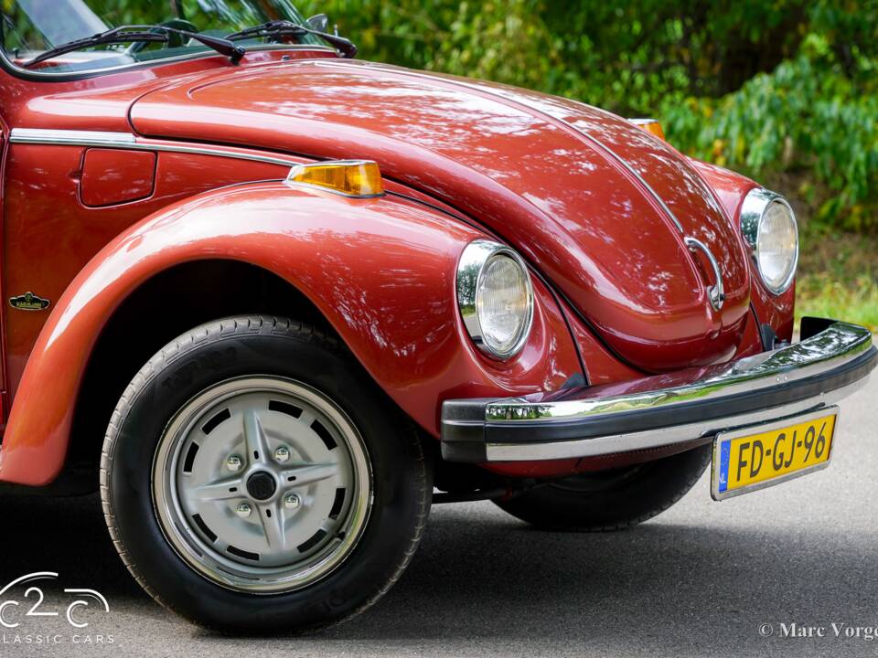 Bild 28/56 von Volkswagen Käfer 1303 &quot;Champagne Edition&quot; (1978)