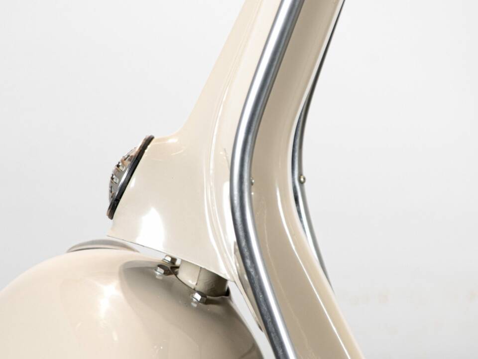 Bild 15/50 von Piaggio Vespa 150 "Struzzo" VL (1955)