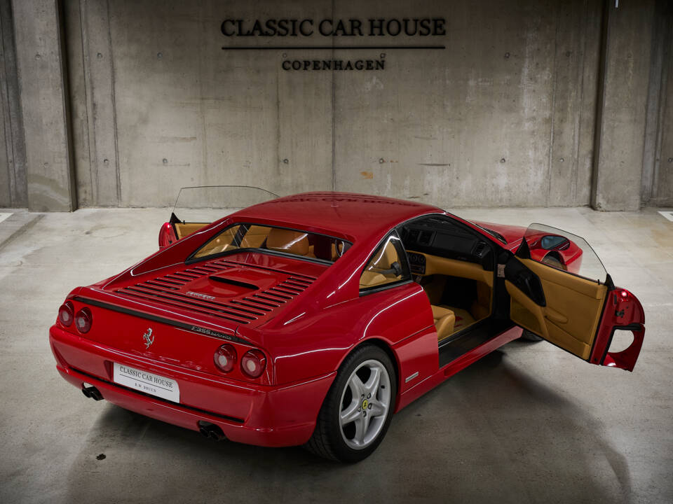 Image 18/99 of Ferrari F 355 Berlinetta (1997)
