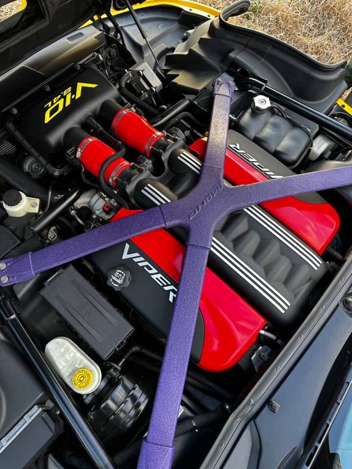 Immagine 18/35 di Dodge Viper SRT (2014)