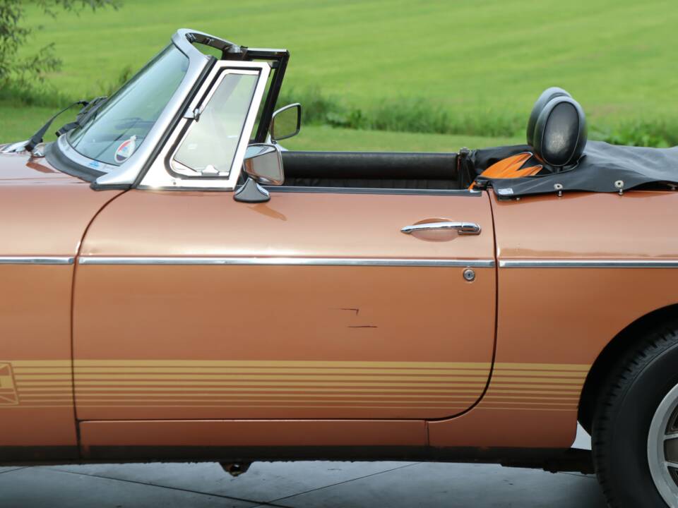 Image 46/50 of MG MGB Limited Edition (1981)