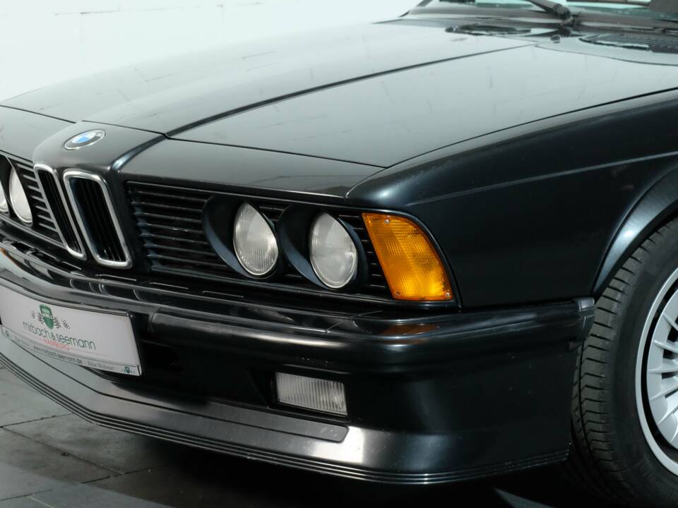 Image 16/35 of BMW M 635 CSi (1984)