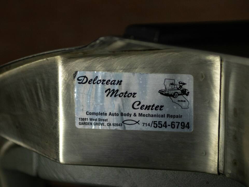 Image 29/66 of DeLorean DMC-12 (1981)