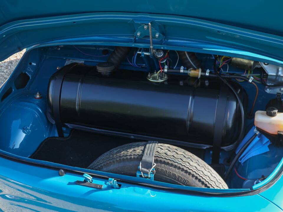 Bild 16/50 von FIAT 500 Moretti Minimaxi (1973)