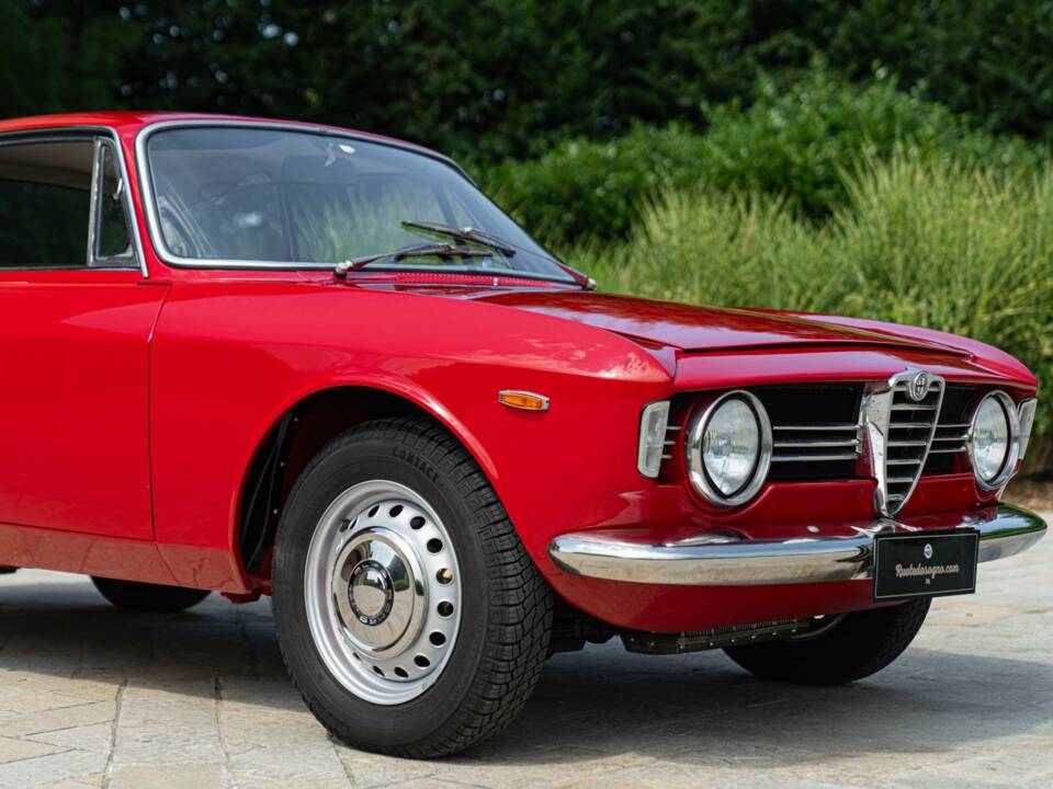 Bild 15/50 von Alfa Romeo Giulia 1600 Sprint GT Veloce (1967)