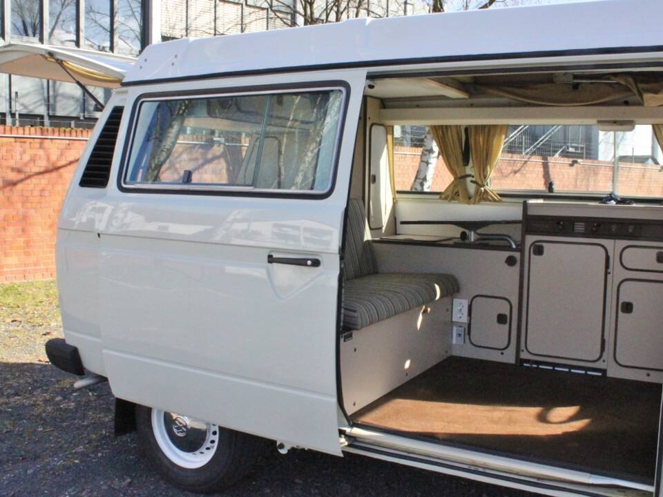 Bild 7/24 von Volkswagen T3 Camper 2.0 (1982)