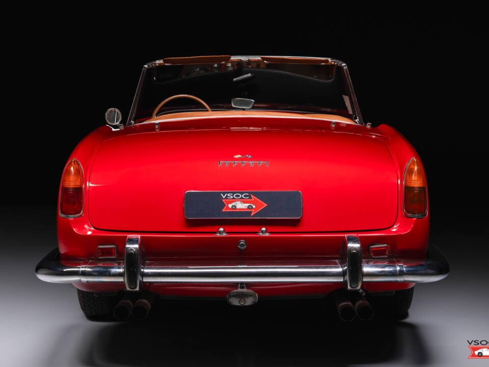 Image 5/5 de Ferrari 250 GT Cabriolet Pininfarina (1961)