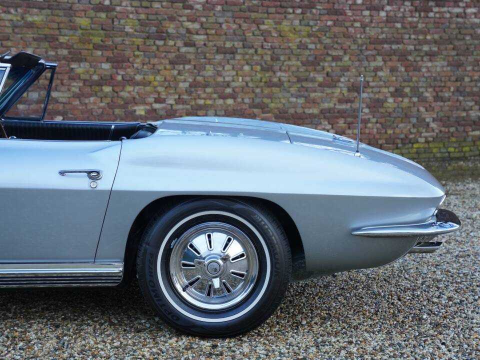 Image 25/50 of Chevrolet Corvette Sting Ray Convertible (1964)