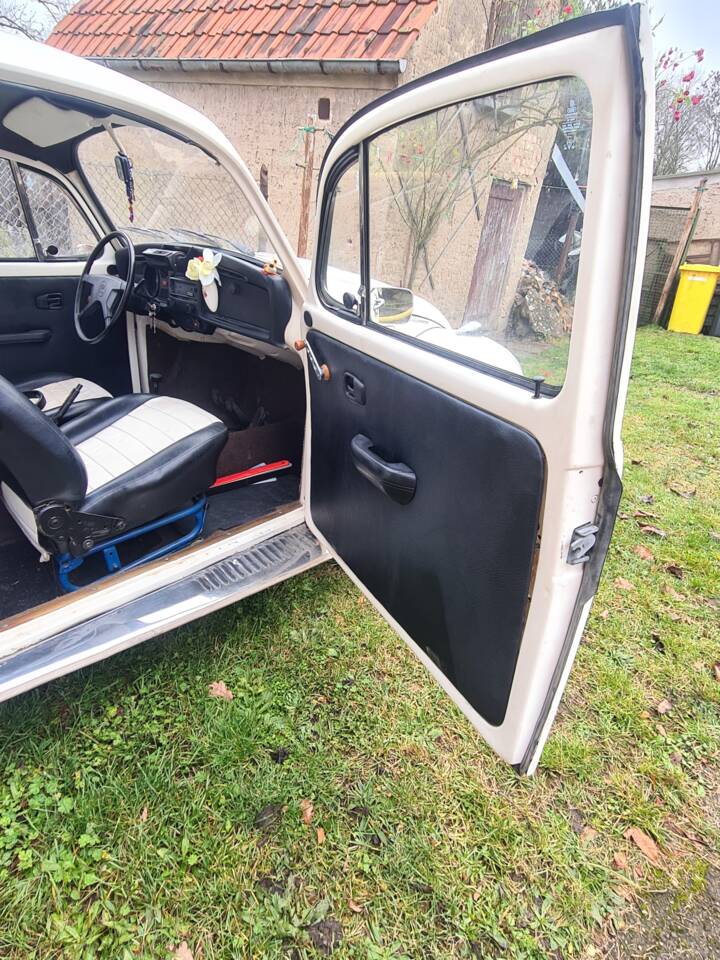 Image 8/30 of Volkswagen Maggiolino 1200 Mexico (1979)