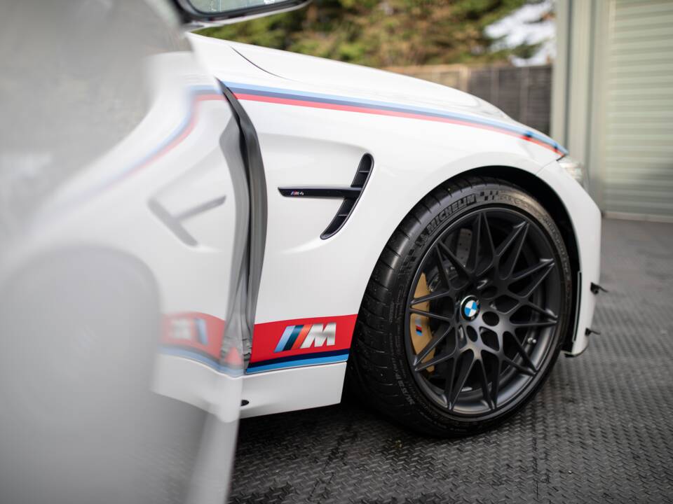 Image 46/67 of BMW M4 GTS "DTM Champion Edition" (2016)
