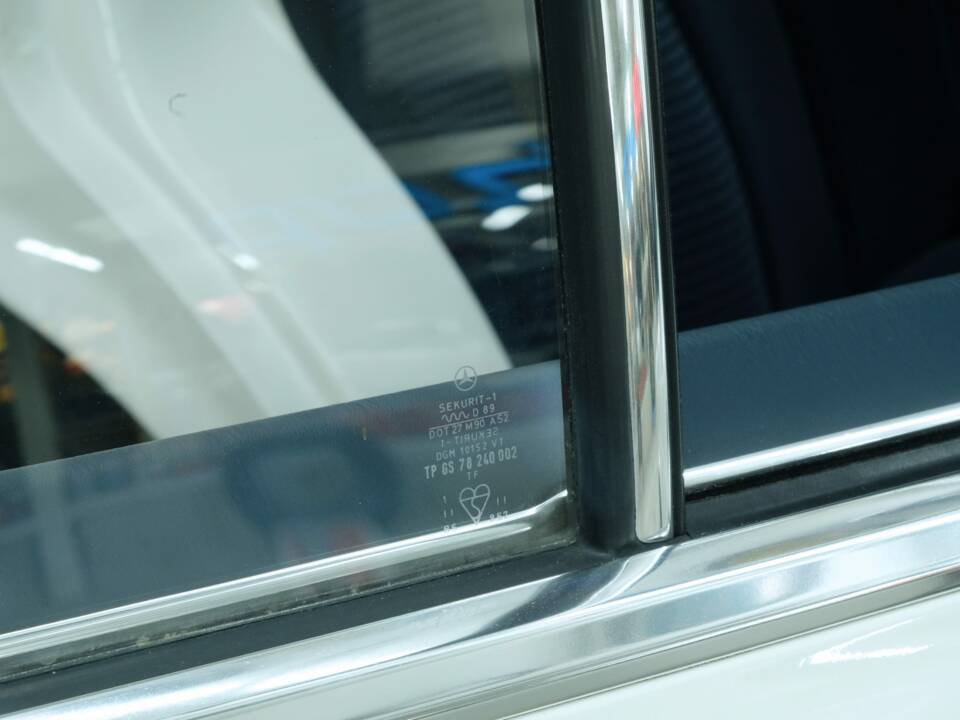 Bild 23/50 von Mercedes-Benz 280 S (1981)
