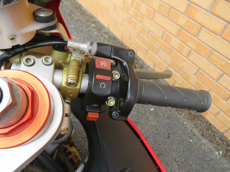 Immagine 14/50 di Ducati 916 R (2000)