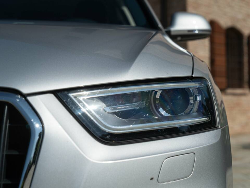 Bild 16/50 von Audi Q3 2.0 TDI quattro (2012)