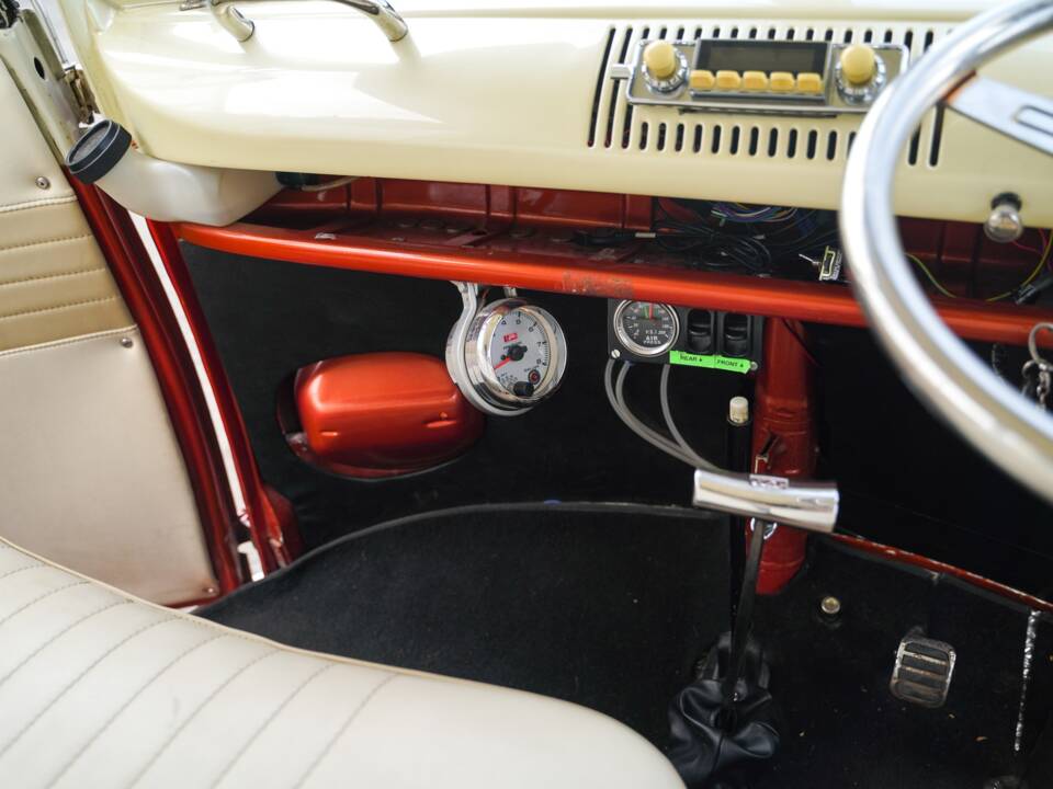 Image 44/50 of Volkswagen T1 Kombi (1964)
