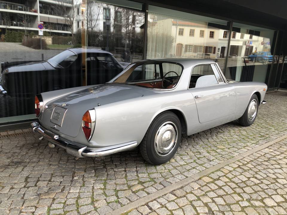 Image 6/30 of Lancia Flaminia GT Touring (1960)