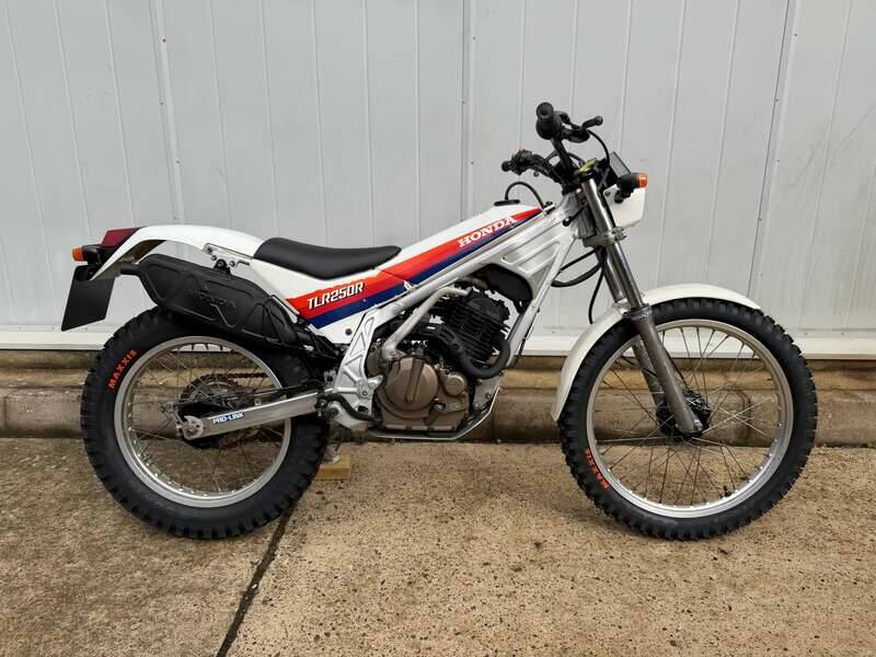 Image 1/33 of Honda TLR 250 (1986)