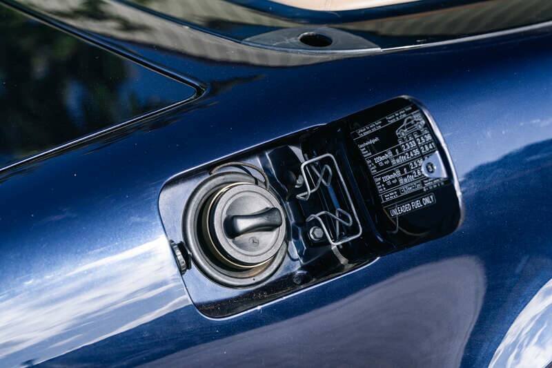 Image 47/50 of Mercedes-Benz SL 600 (2000)