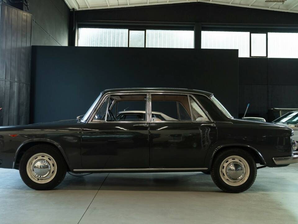 Image 5/43 of Lancia Flavia 1500 (1967)