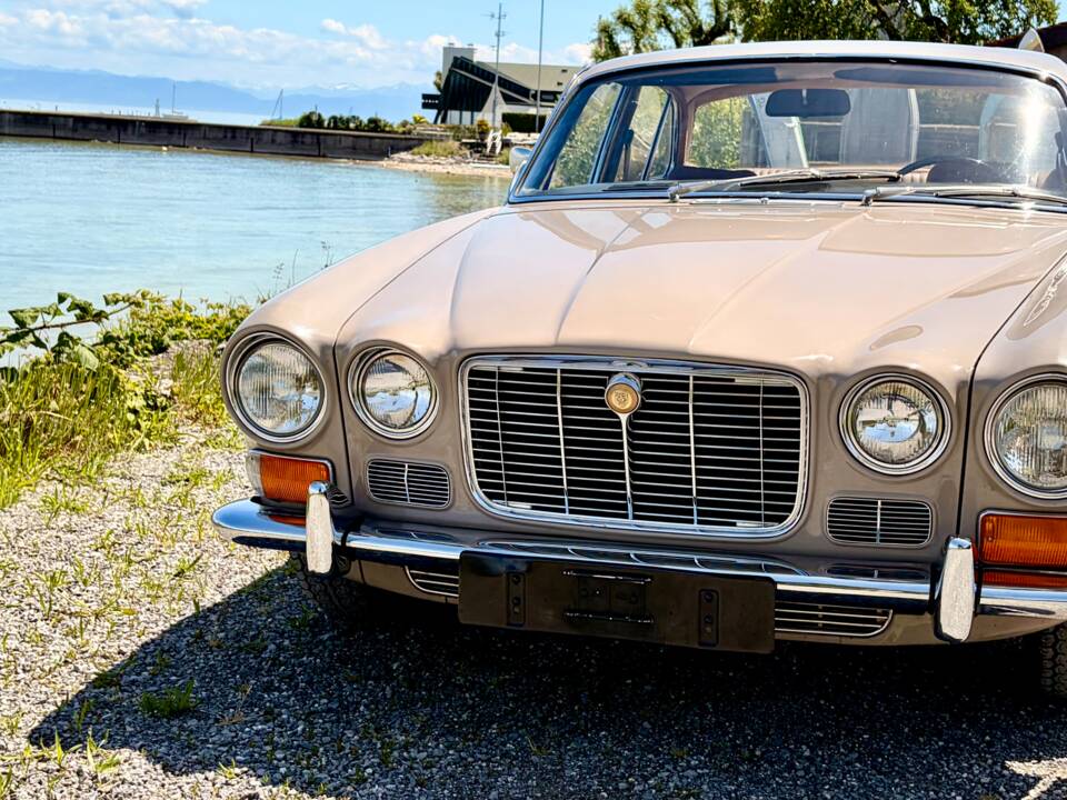 Bild 5/17 von Jaguar XJ 6 2.8 (1971)