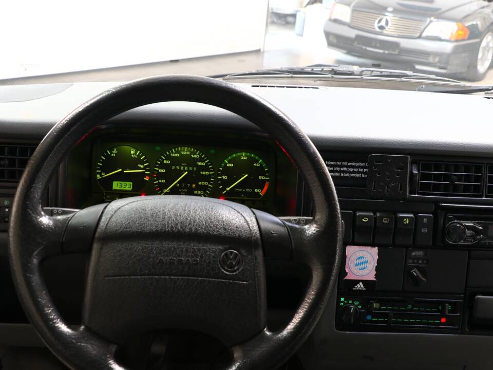 Bild 26/47 von Volkswagen T4 California 2.5 (1995)