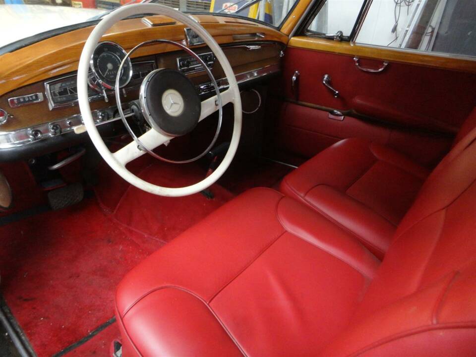 Image 15/28 de Mercedes-Benz 300 d (1960)