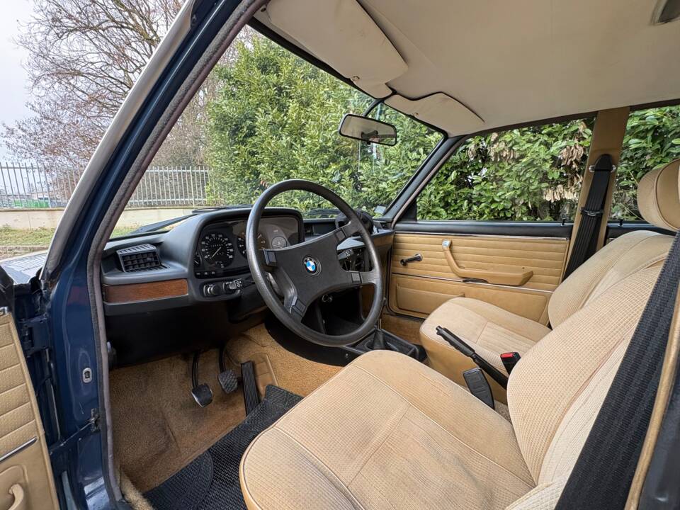 Bild 9/30 von BMW 518 (1980)