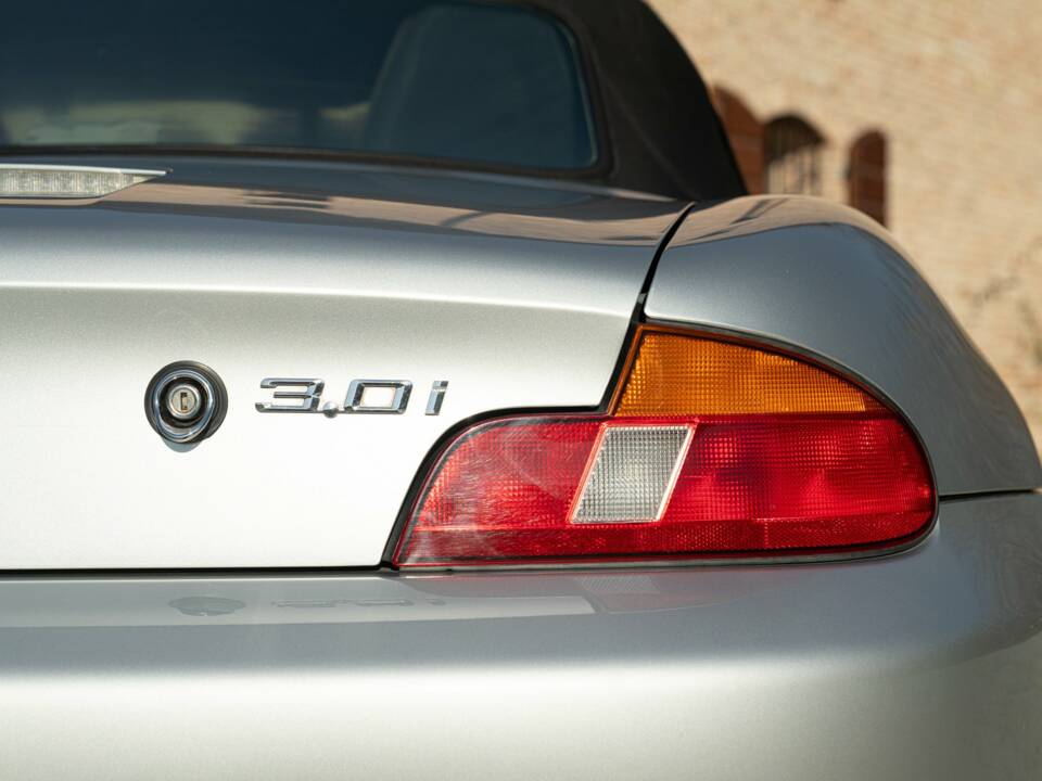 Bild 10/49 von BMW Z3 3.0i (2001)