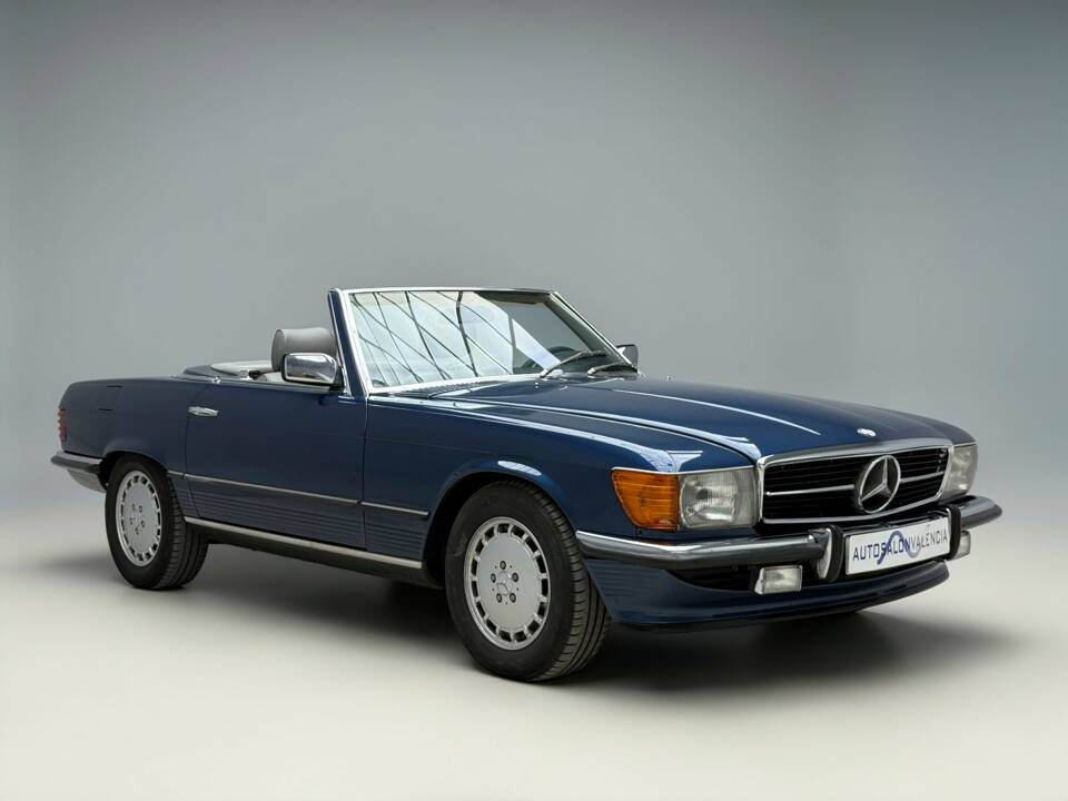 Image 6/23 of Mercedes-Benz 380 SL (1984)